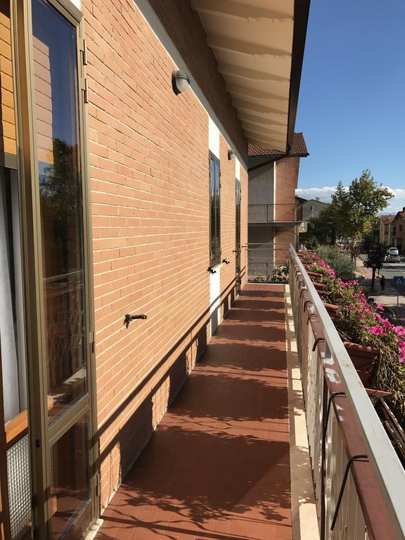 구비오 La Signora Dei Fiori 아파트 외부 사진